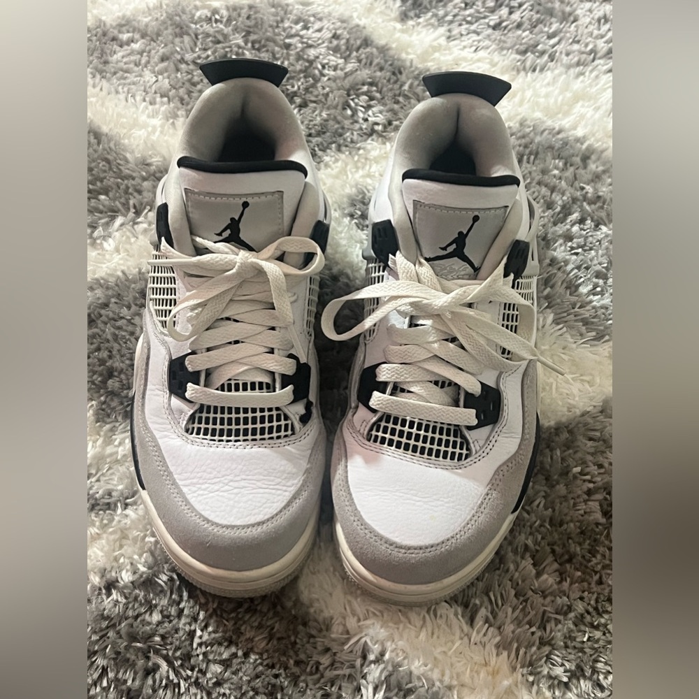 Air Jordan 4 (GS), Military Black - Picture 1 of 9